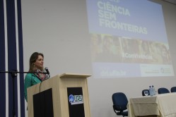 Coordenadora do CSF na UFLA, professora Ana Carolina Barbosa