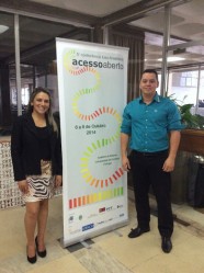 Simone Medeiros e Nivaldo Oliveira participaram da 5ª Conferência Luso-Brasileira sobre Acesso Aberto 