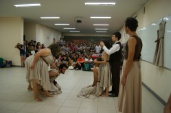 Durante todo o evento foram realizadas apresentações culturais, que se transformaram em momentos de reflexão sobre as manifestações corporais, as discussões sobre os corpos e suas interfaces com o tema Gênero, Sexualidade e Diversidade.  