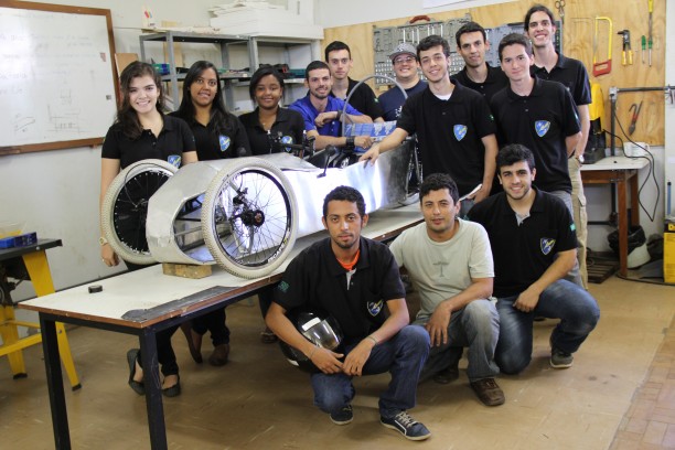 NE3 - estudantes criam protótipo de carro elétrico para participar da Maratona de Eficiência Energética