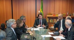 Ministro da Educação - Cid Gomes - recebe representantes da Andifes no MEC (foto - Andifes)