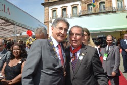 Governador de Minas, Fernando Pimentel e o professor Scolforo