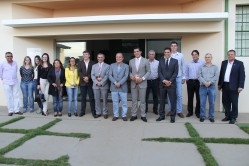Secretário e equipe visitam a Agência de Inovação do Café: setor de excelência na Universidade 