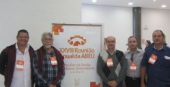 Representando a UFLA, participaram do evento o diretor, professor Renato Paiva, e o administrador Flávio Monteiro de Oliveira