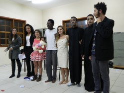Grupo Universitário de Teatro GUT - Insanos Incena, da Universidade Federal de Lavras, em apresentação na Casa das Pedras