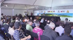 Evento, tradicional na abertura da Expocafé, reuniu cerca de 500 participantes 