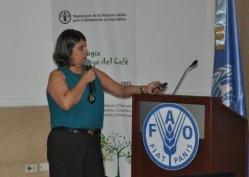 Professora adélia Pozza profere palestra em países da América Central no âmbito do projeto Agroecologia e a Ferrugem do Cafeeiro