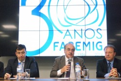 o presidente da FAPEMIG, Evaldo Ferreira Vilela, destacou a forma de acompanhamento das propostas selecionadas