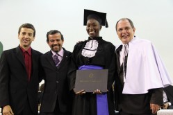 Nair Gomes, de Guiné Bissau: "a graduação na UFLA foi a melhor coisa que aconteceu na minha vida". 