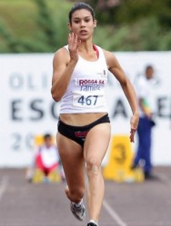 Tamiris de Liz - a mais jovem atleta convocada para as Olimpíadas de Londres, como reserva da equipe brasileira do 4x100m