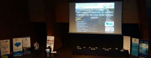 Apresentação de um dos trabalhos pelo professor Mateus Pimentel de Matos, durante o "15th IWA Specialist Conference on Wetland System for Water Pollution Control"