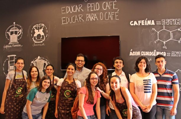 Grupo de Estudantes da UNIFEI foi recebido na Cafeteria CafEsal